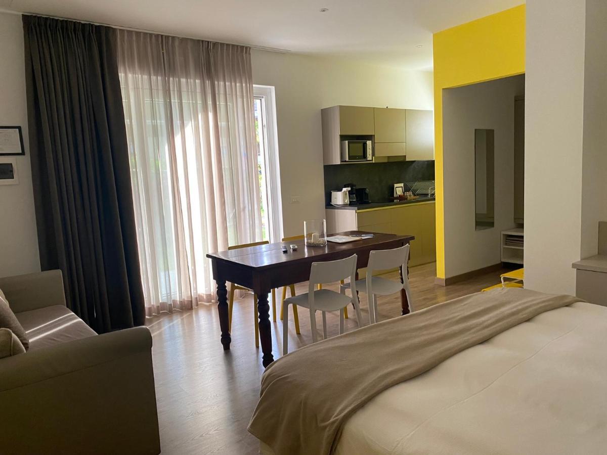 Ferienwohnung Regina e Oriente Baveno Exterior foto